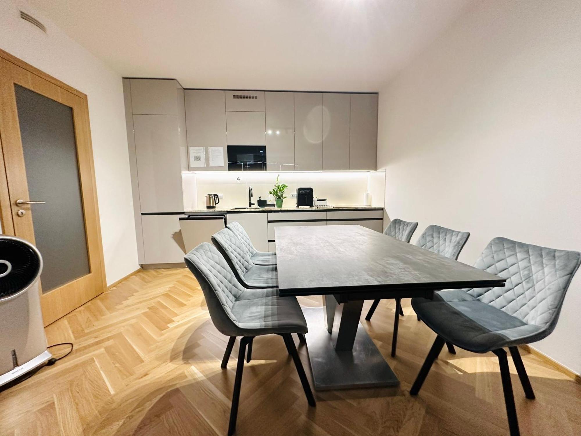 Smichov City Apartments, Prague